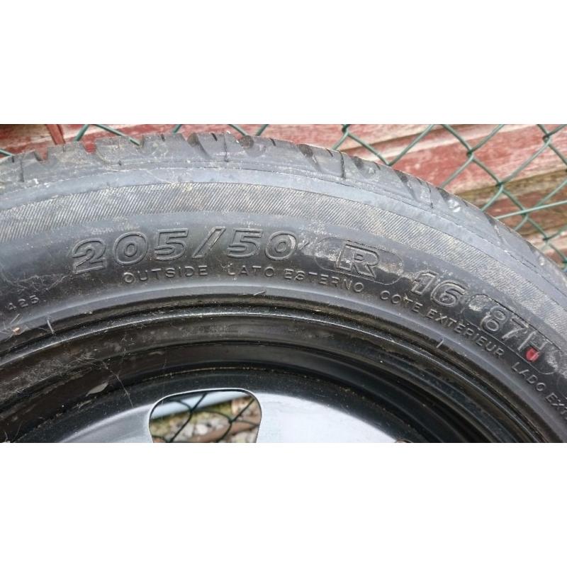 Car tyre