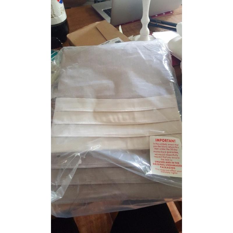 Kingsize Cream and beige Pintuck Duvet Set *Brand New*
