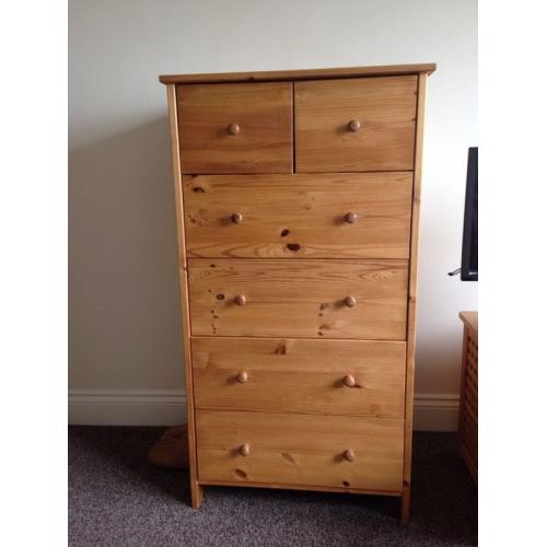 Pine Chest of Drawers