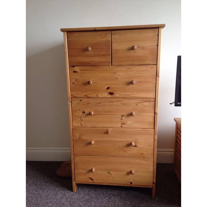 Pine Chest of Drawers