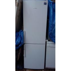 BOSCH FROST FREE FRIDGE FREEZER
