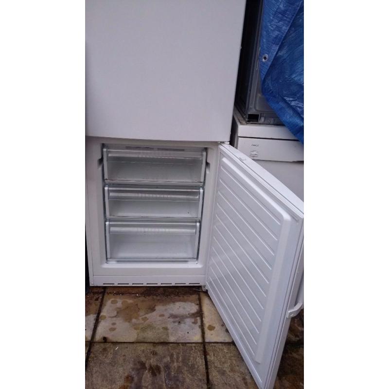 BOSCH FROST FREE FRIDGE FREEZER