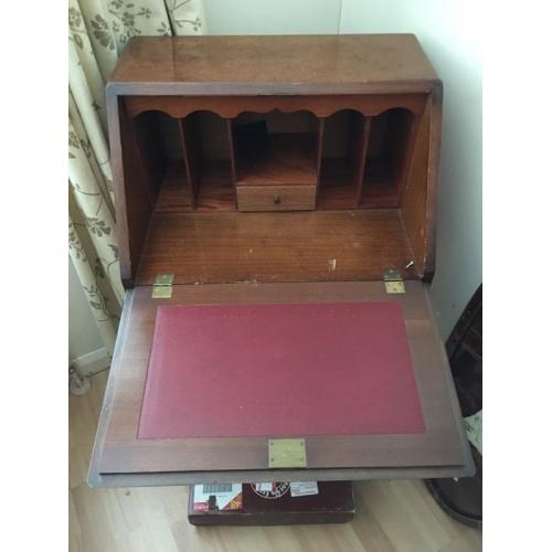 Small Bureau