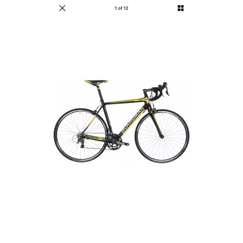 BRAND NEW - 2016 Model - Boardman Road Team Carbon Bike with Accessories