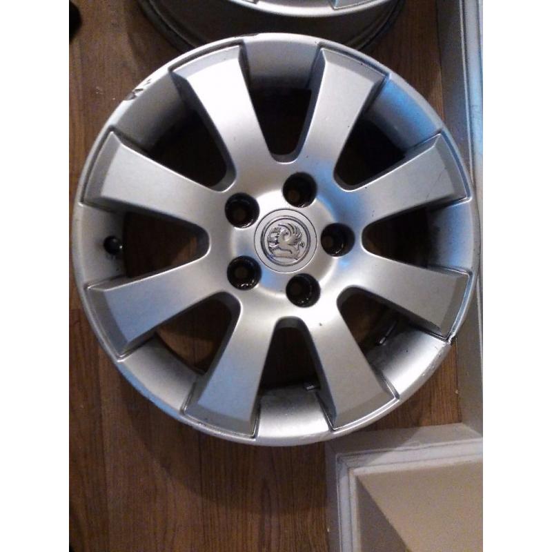 Set 4 Alloy Wheels Rims 15" 5 stud Astra