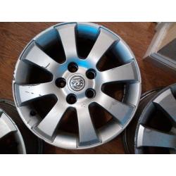 Set 4 Alloy Wheels Rims 15" 5 stud Astra