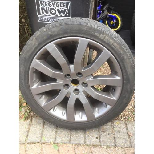 Range Rover Supercharger 20" Alloy Wheels and Tyres - VW T5