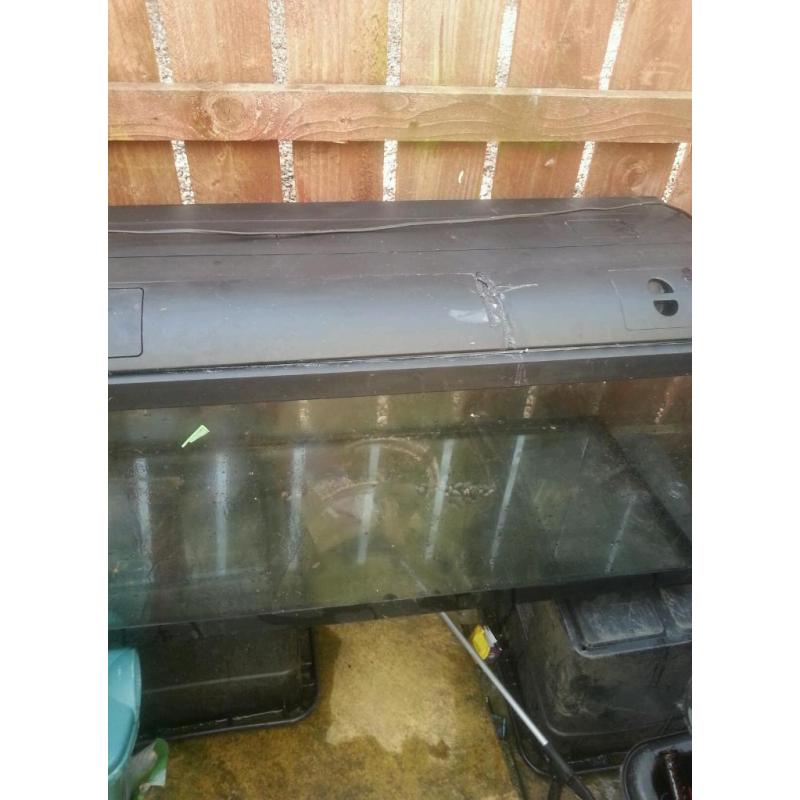 Fish tank 200ltr