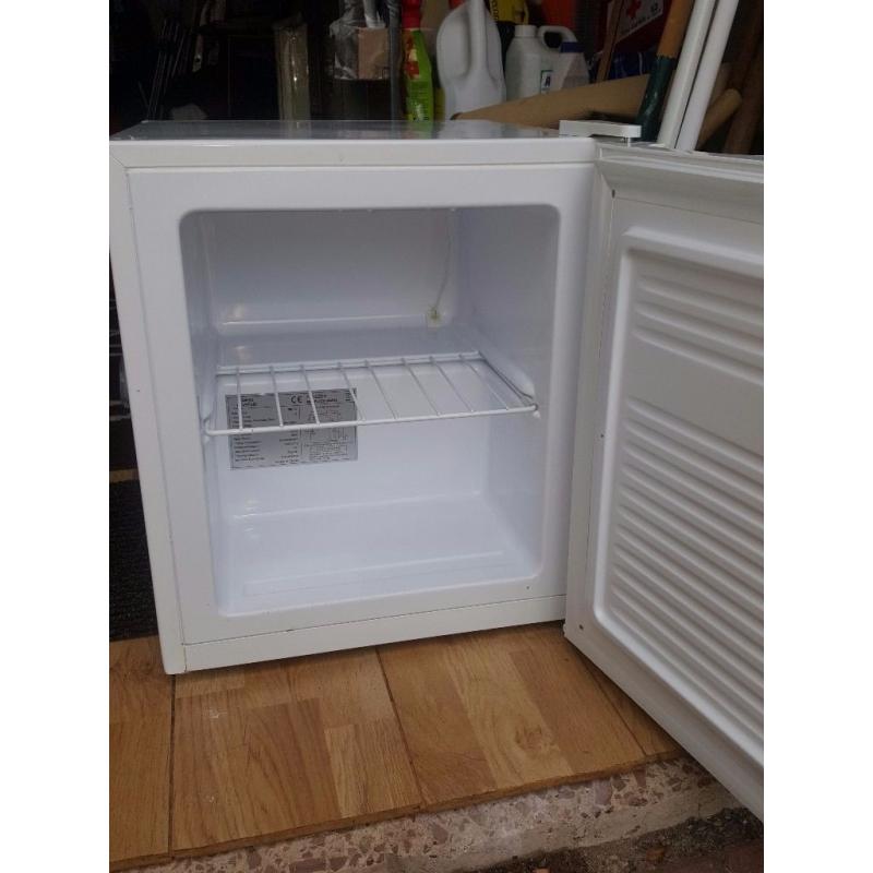 Mini freezer