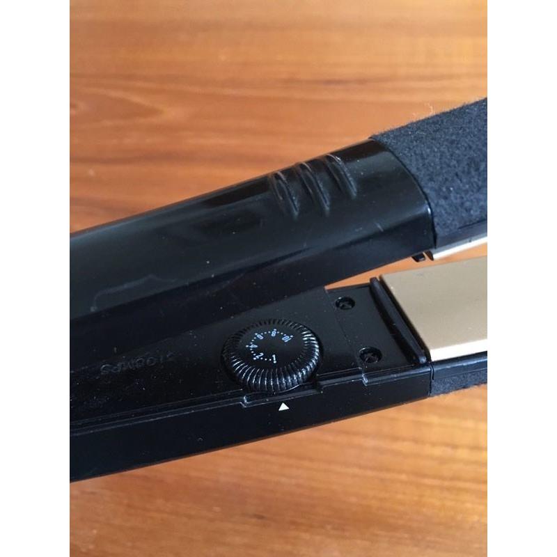 Professional Babyliss Ceramic Plate Hair Straightener
