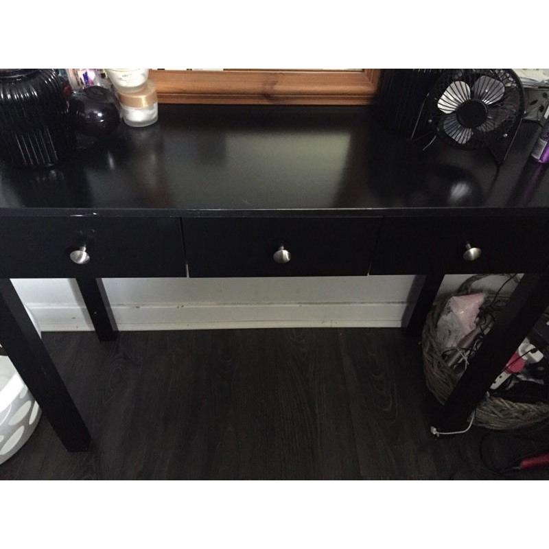 Black dressing table and 2 bedside units