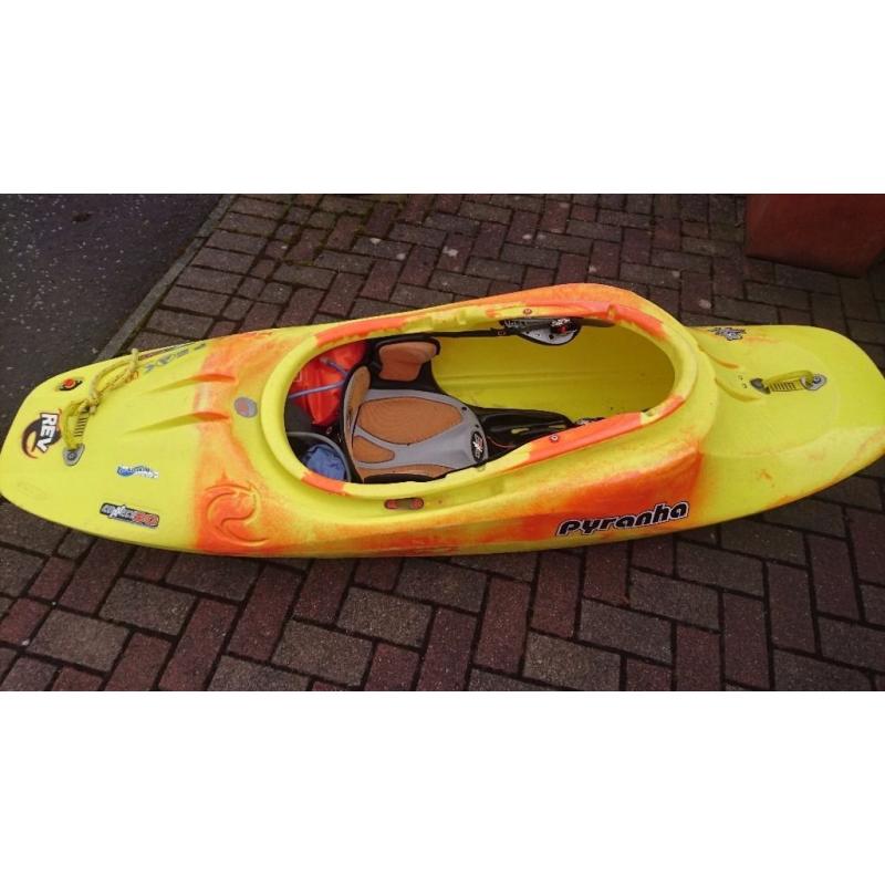 Pyranha Rev - Large (Kayak, Playboat)