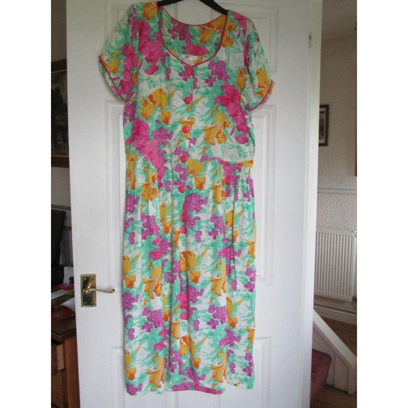 LADIES DRESSES