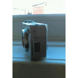 Sony cybershot 5.1 mpx camera