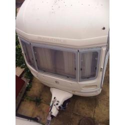 caravan in excellent condition, avondale