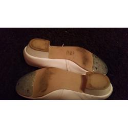 Kids size 3 tap shoes