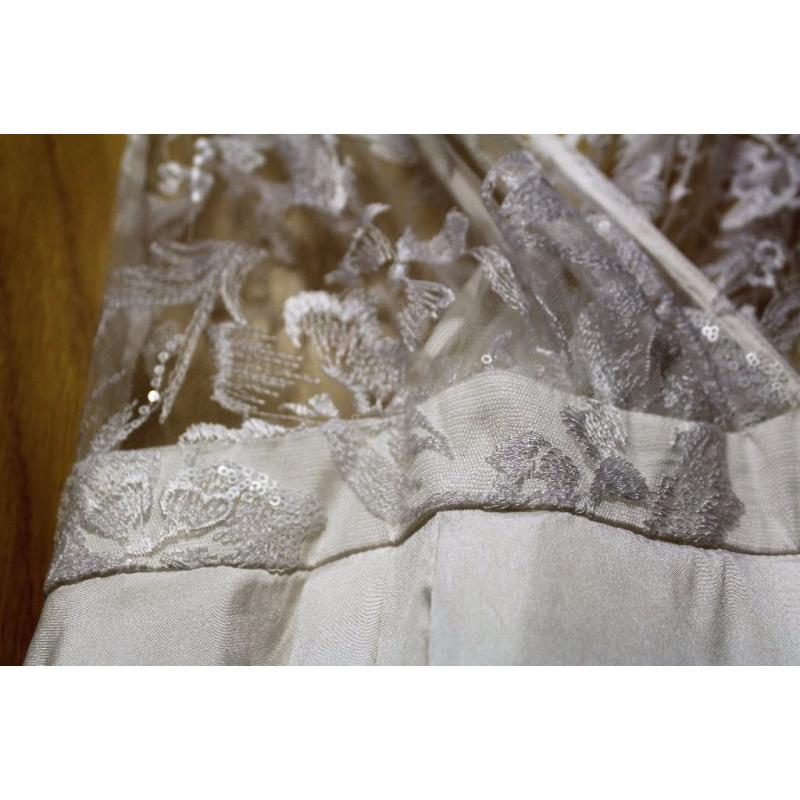 Worn once for one hour, pretty size eight BHS wedding dress, size 8..