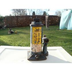 ELLIOT & LAKE 8 TON BOTTLE JACK FULLY WORKING