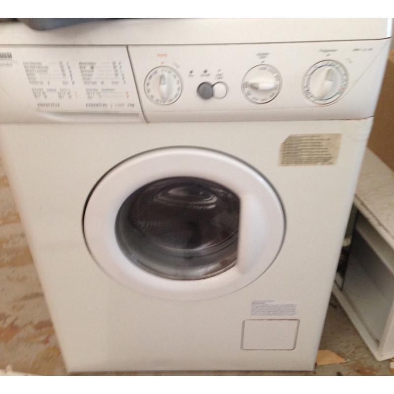 Zanussi ZWD1261W 60cm Freestanding Washer Dryer ZWD1261W