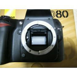 Nikon D80 - Digital SLR Nikon 10.2 MP