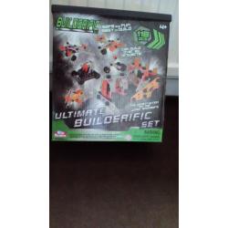 Bundle of construction models include Meccano, Konstructor, Builderific and Magnext
