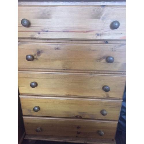 Solid oak chest of draws.