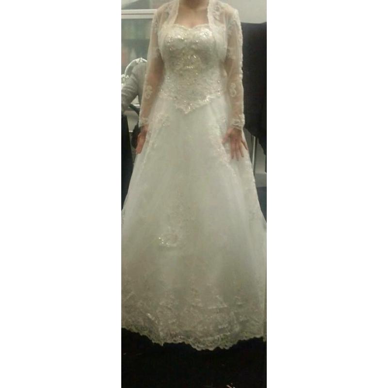 Beautiful Wedding dress!!!