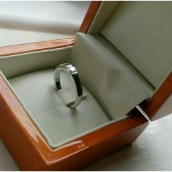 Stunning Diamond Engagement Ring
