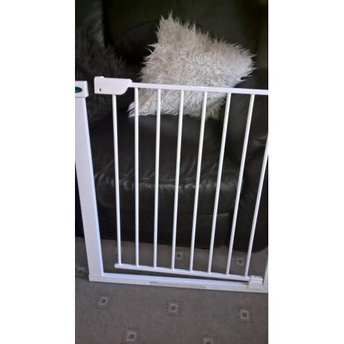 baby start auto close metal gate