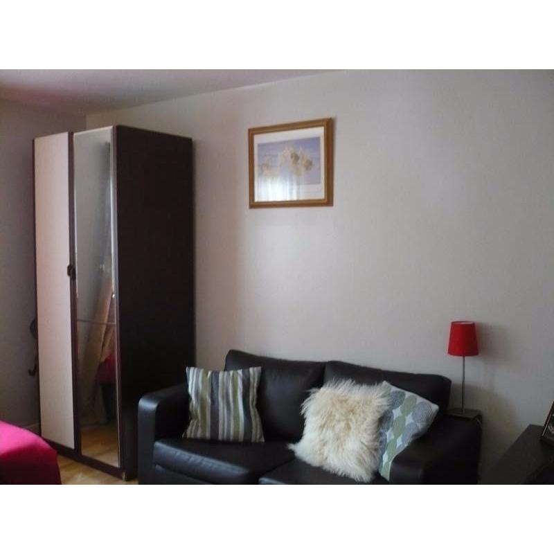 Double Room with access to Garden to let