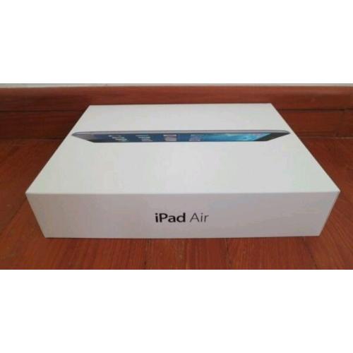 Apple Ipad air. Wifi and 4g unlocked cellular tablet. Box.