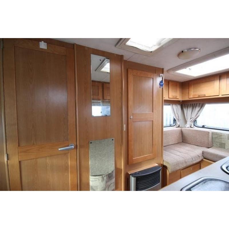 SWAP CONCIDERD CASH ITHER WAY FOR 4 OR 6 BERTH I HAVE A 2008 COMPASS ADVANTGARDE LOW PROFILE 2 BERTH