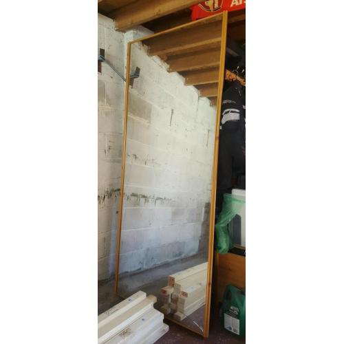 FREE glass mirrored wardrobe doors (3)