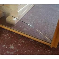 FREE glass mirrored wardrobe doors (3)