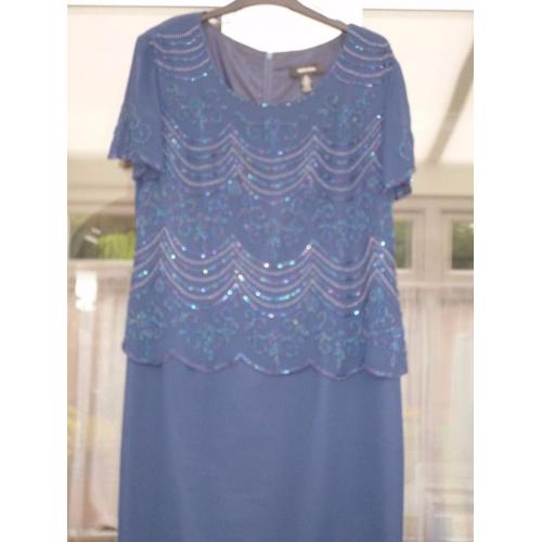 Navy Blue Evening Dre3ss