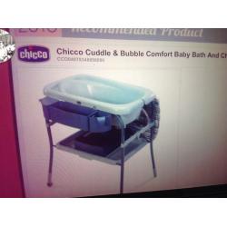Chico Cuddle & Bubble Bath Station.