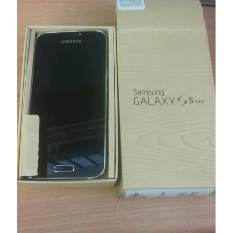 Samsung s5 mini in excellent condition