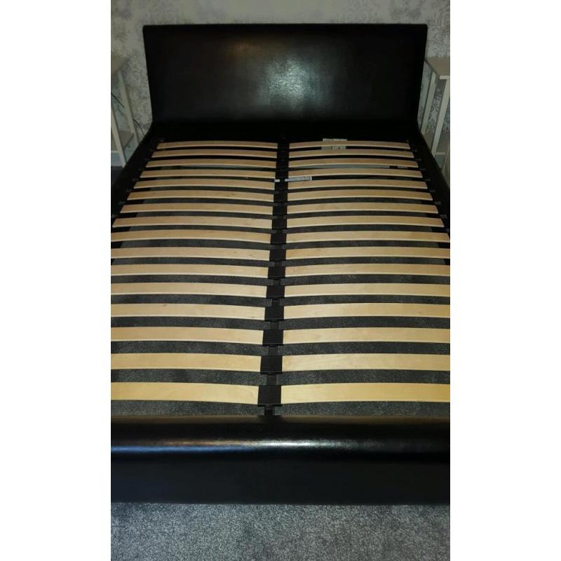King Size Black Leather Bed