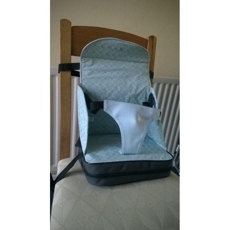 Travel booster seat