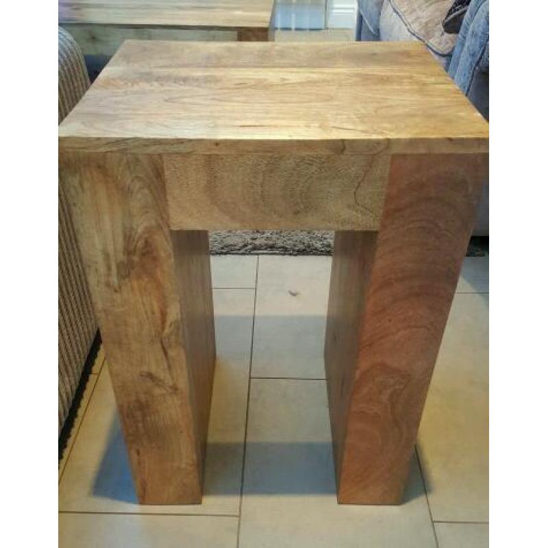 Solid Oak Side/Lamp Table