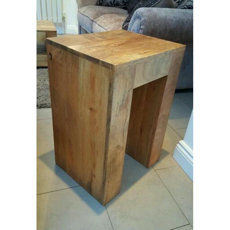 Solid Oak Side/Lamp Table