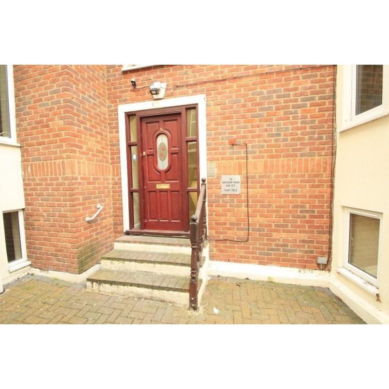 AMAIZING TWIN ROOM IN ARCHWAY, AMAIZING PRICE FOR THIS WEEK! near to archway station (76a)