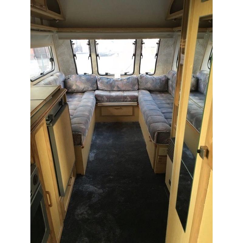 Coachman 4 berth