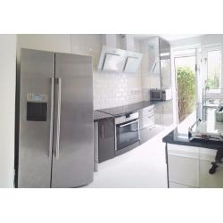 single or double bed (Room 2) - direct buses city centre and Herio Watt University