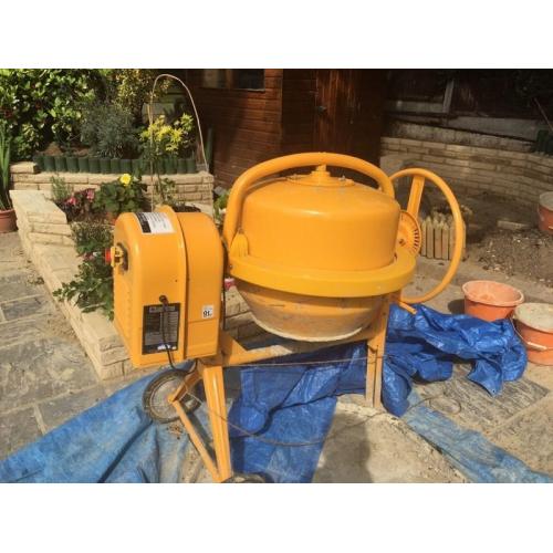 Clarkes Contractor Concrete Mixer