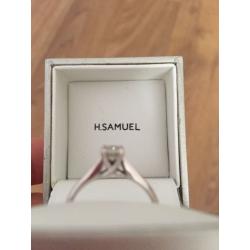 18 ct white gold diamond engagement ring