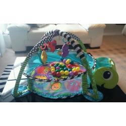 Baby gym playmat with soft toys and balls