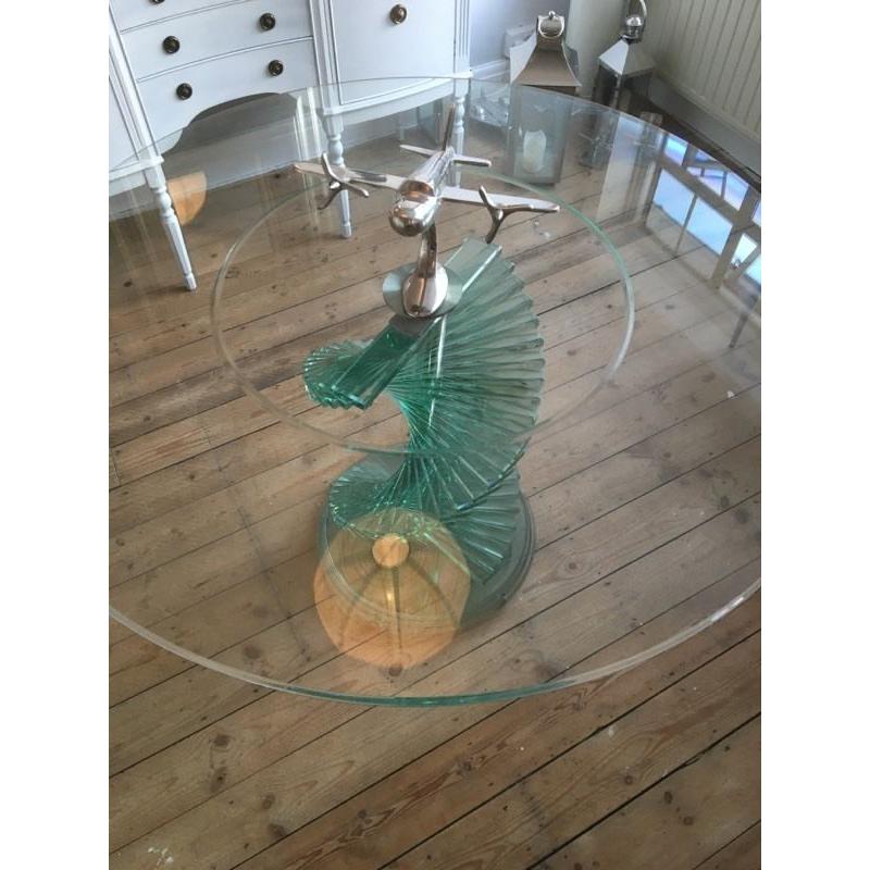 Glass dinning table