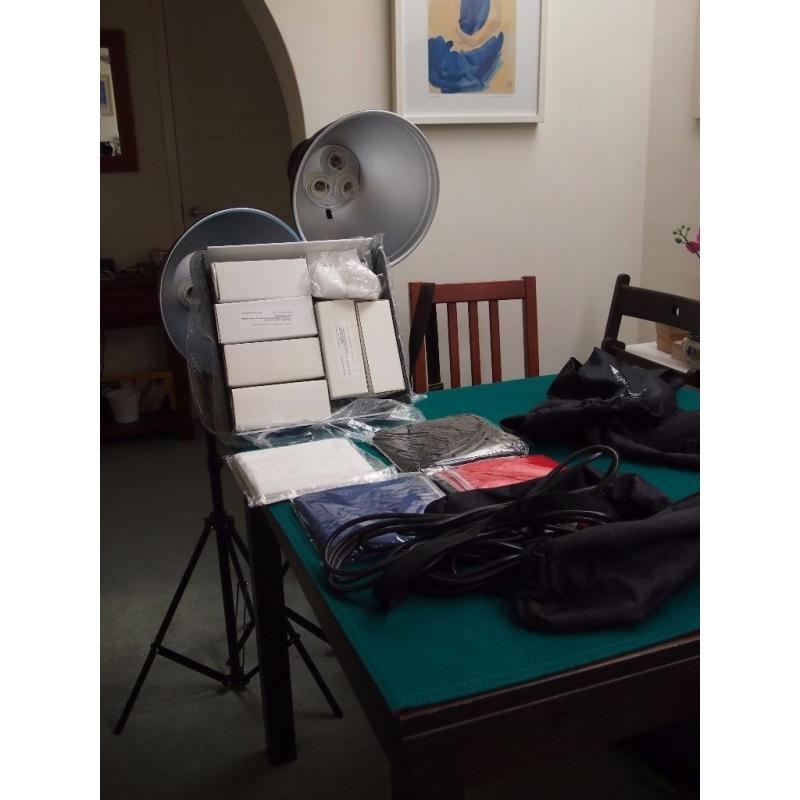 BIP Tabletop Studio Lighting Kit 80cm (32") unused.