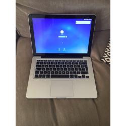 MACBOOK PRO 13"